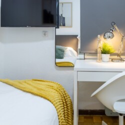 Habitación en Meléndez Valdés, 8 Habitación 1