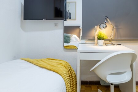Habitación en Meléndez Valdés, 8 Habitación 1
