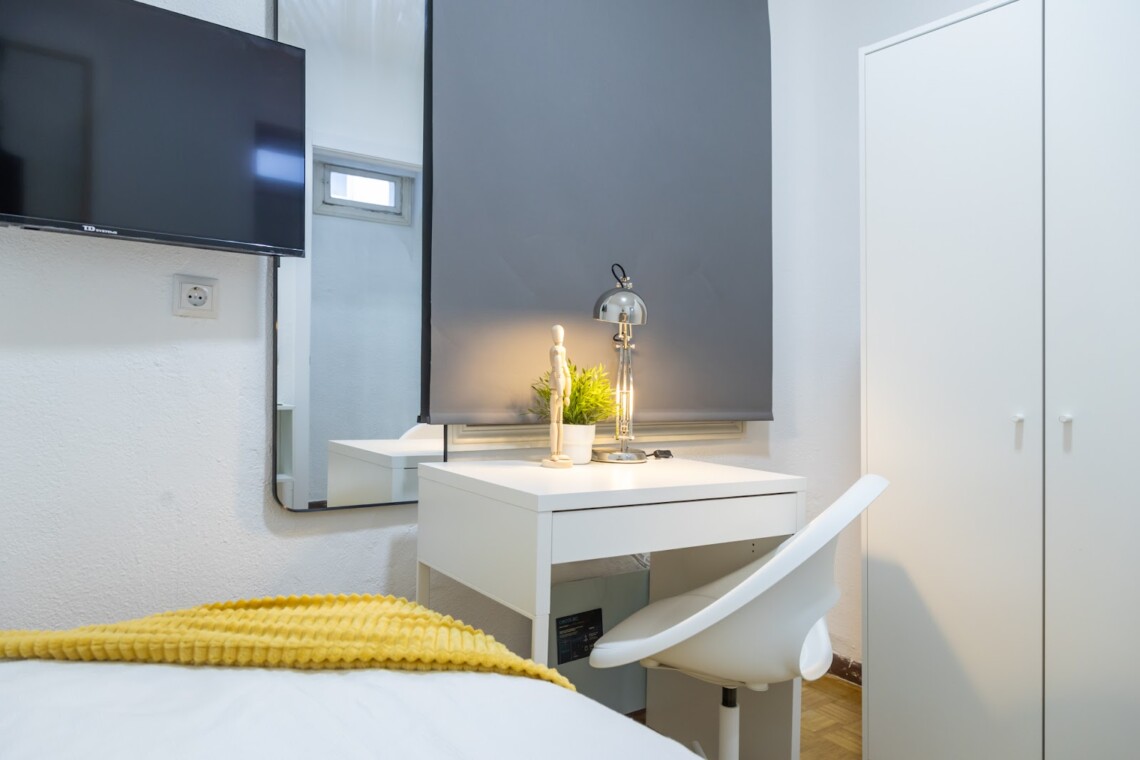 Habitación en Meléndez Valdés, 8 Habitación 1