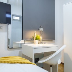 Habitación en Meléndez Valdés, 8 Habitación 1