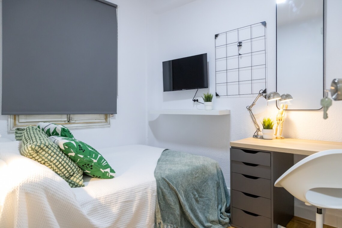 Habitación en Meléndez Valdés, 8 Habitación 2