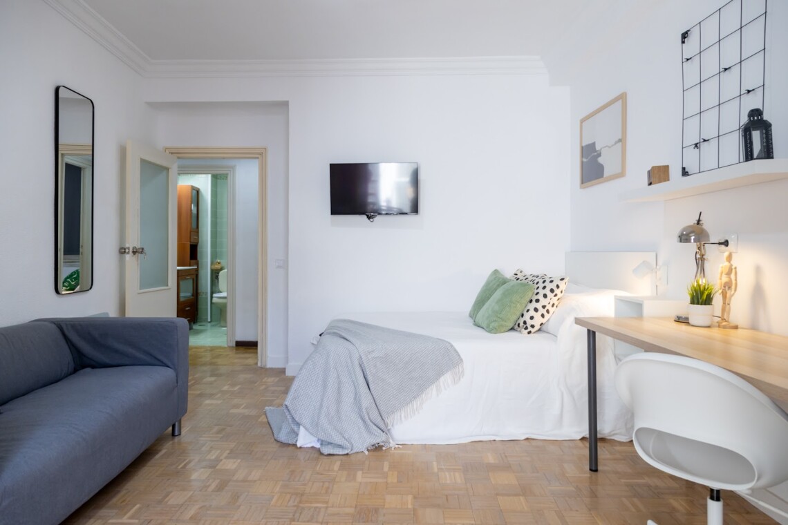 Habitación en Meléndez Valdés, 8 Habitación 3